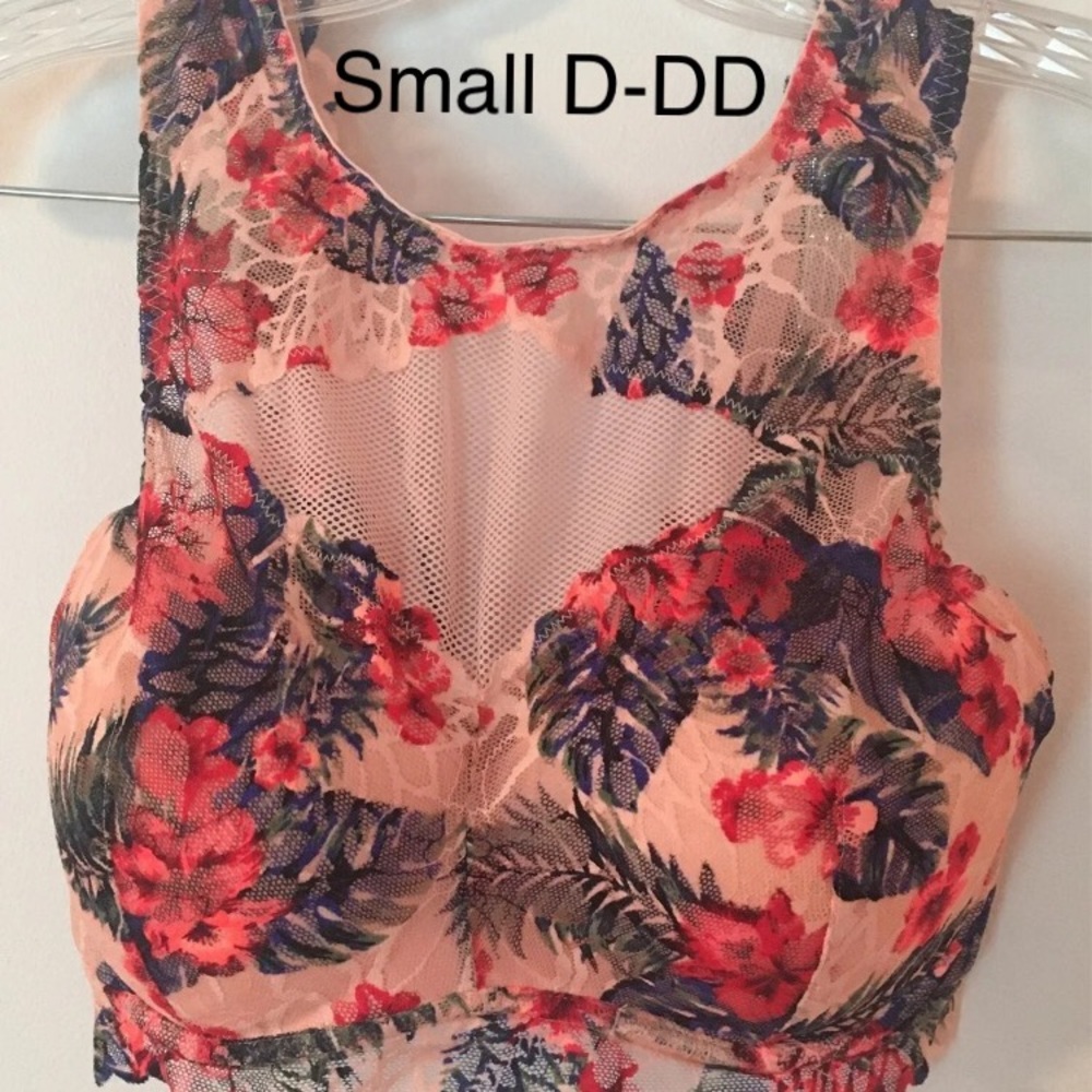 Victoria’s Secret PINK High Neck Floral Lace and Mesh Bralette-Small D-DD